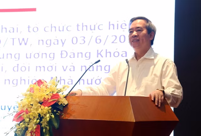 Đồng chí Nguyễn Văn Bình, Trưởng Ban Kinh tế TW.