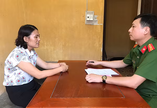 Đối tượng Nông Thị Thúy Xuyên tại cơ quan Công an.
