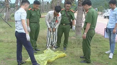 Thực nghiệm hiện trường một vụ án hiếp dâm, cướp tài sản.