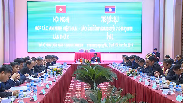 Toàn cảnh Hội nghị Hợp tác an ninh Việt Nam – Lào lần thứ 10.
