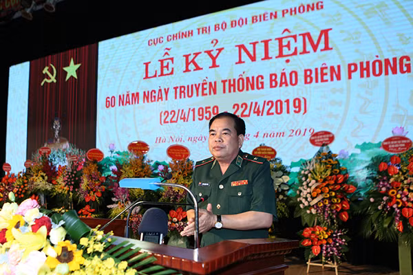 Thiếu tướng Phùng Quốc Tuấn phát biểu tại Lễ Kỷ niệm.