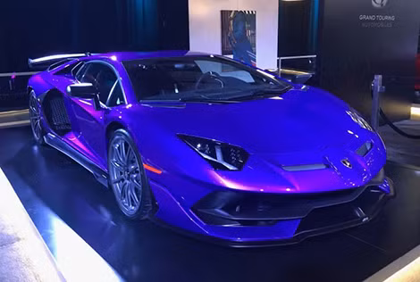 Chiếc Lamborghini Aventador SVJ được trưng bày tại Triển lãm ôtô quốc tế Canada 2019.