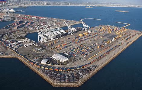Với Iran, hải cảng Chabahar là cửa ngõ quốc tế giữ vai trò hết sức quan trọng cả về kinh tế lẫn chính trị.