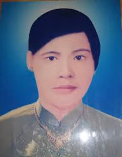 Di ảnh liệt sĩ Hoàng Thị Hồng Chiêm. Di ảnh liệt sĩ Hoàng Thị Hồng Chiêm.