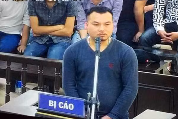 Bị cáo Lê Văn Sinh.
