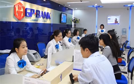 Năm 2015, NHNN sẽ xử lý 6-8 ngân hàng yếu kém (ảnh minh họa). Năm 2015, NHNN sẽ xử lý 6-8 ngân hàng yếu kém (ảnh minh họa).