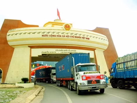 Cửa khẩu Lao Bảo.