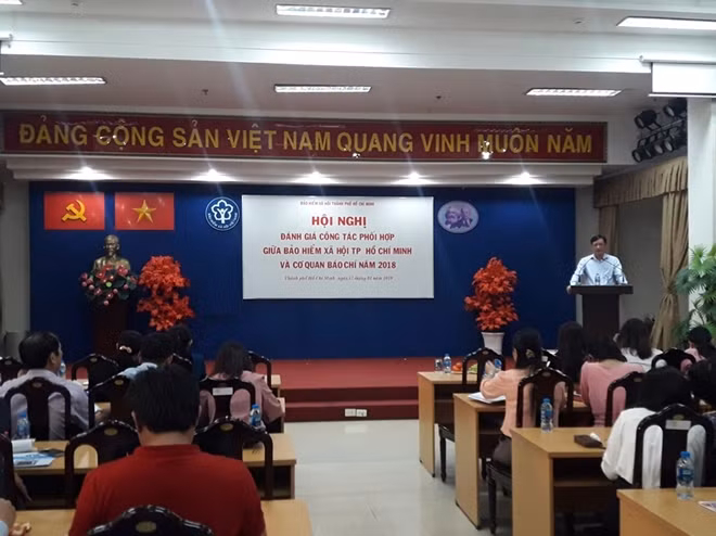 Hội nghị đánh giá công tác phối hợp giữa BHXH TP Hồ Chí Minh và cơ quan báo chí năm 2018.