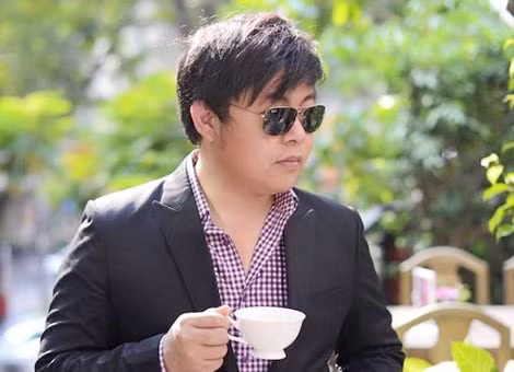 Quang Lê.