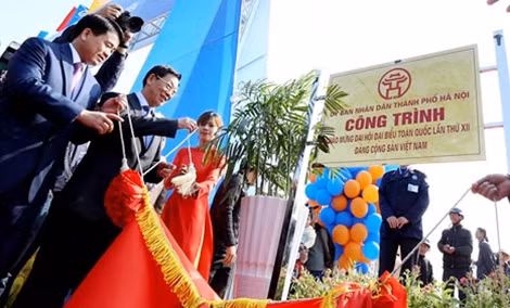 Sáng 18/1, TP Hà Nội tổ chức lễ thông xe kỹ thuật cầu vượt nút giao trung tâm quận Long Biên, kết nối quốc lộ 5 qua đường Nguyễn Văn Linh sang sân bay Nội Bài.