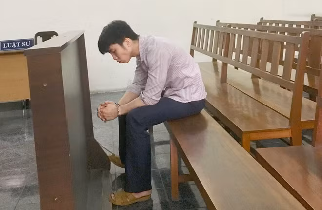Bị cáo Vũ Đình Đức Anh tại toà Bị cáo Vũ Đình Đức Anh tại toà