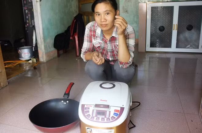 Các sản phẩm mà người dân thôn Đại An, Đại Hanh bị nhóm người lừa mua.