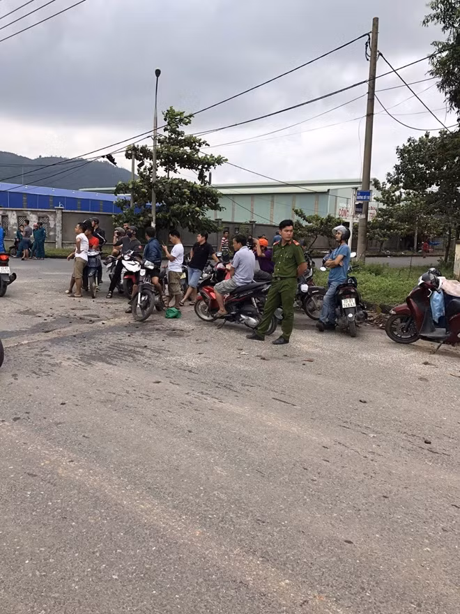 Theo lãnh đạo UBND huyện Hòa Vang, huyện động đã viên người dân giữ bình tĩnh và cử lực lượng đảm bảo an ninh trật tự tại khu vực.
