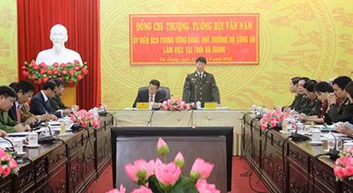 Thứ trưởng Bùi Văn Nam phát biểu tại buổi làm việc với tỉnh Hà Giang.