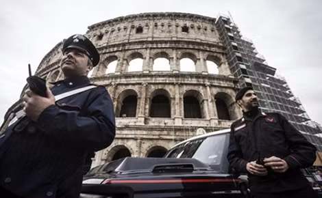 Cảnh sát gia tăng bảo vệ các di tích có ý nghĩa biểu tượng với Italy.
