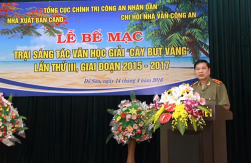 Trung tướng Nguyễn Xuân Mười phát biểu tại buổi lễ.