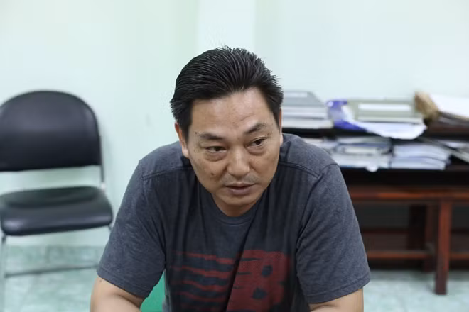 Li Neo You tại cơ quan Công an.