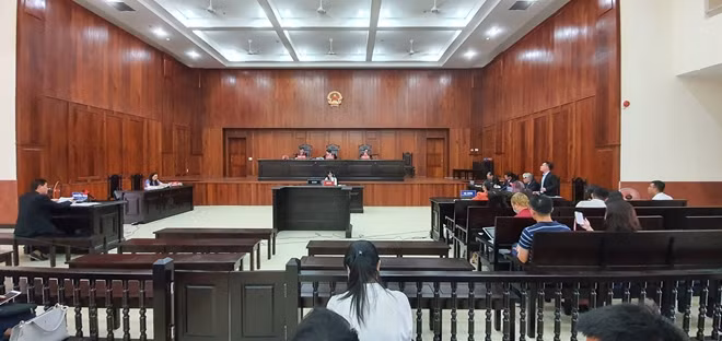 Toàn cảnh phiên tòa