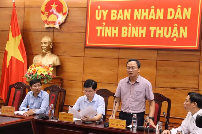 Ông Khuất Việt Hùng làm việc với UBND tỉnh Bình Thuân sau vụ tai nạn giao thông