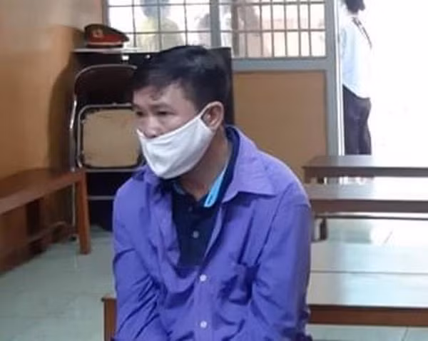 Trần Văn Lao .