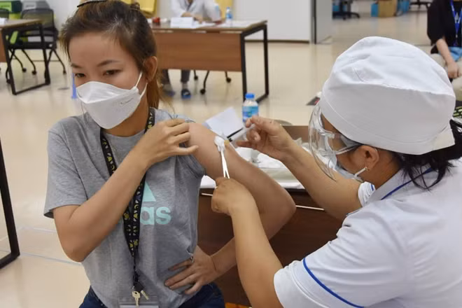 TP Hồ Chí Minh đã triển khai tiêm vaccine phòng COVID-19 cho công nhân khu công nghiệp
