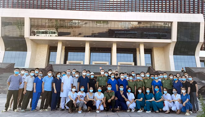 Đoàn Y tế CAND đã đến tiếp quản Bệnh viện dã chiến số 2 vào ngày 27/5 Đoàn Y tế CAND đã đến tiếp quản Bệnh viện dã chiến số 2 vào ngày 27/5