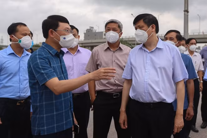 Bộ trưởng Nguyễn Thanh Long và Chủ tịch UBND tỉnh Bắc Giang Lê Ánh Dương cùng đoàn công tác kiểm tra KCN Quang Châu