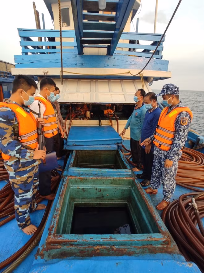 Khoang chở cá hoán cải thành khoang chở dầu