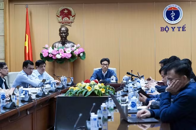 Cuộc họp khẩn trực tuyến giữa Thường trực Ban Chỉ đạo quốc gia với Hải Dương và Quảng Ninh