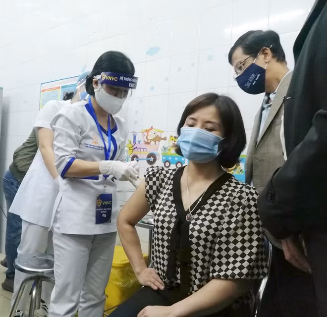 Hải Dương là một trong 3 địa phương đầu tiên tiêm vaccine AstraZeneca phòng COVID-19