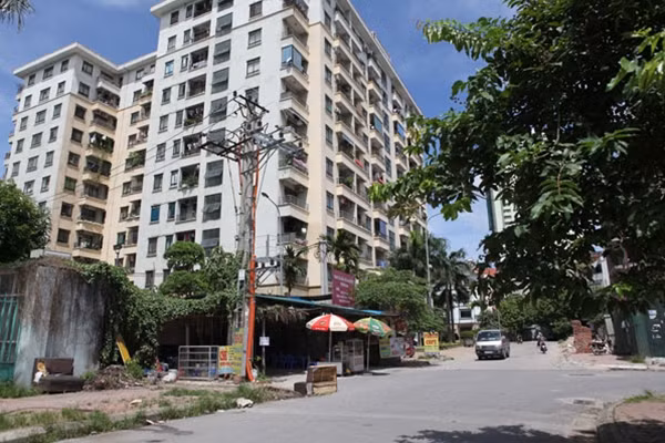 Thị trường bất động sản đứng trước nguy cơ dư thừa nguồn cung căn hộ cao cấp. Ảnh: Thiện Hoàng.