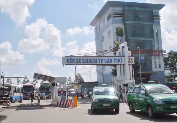 Trạm thu phí của chủ bến xe Cần Thơ. Trạm thu phí của chủ bến xe Cần Thơ.