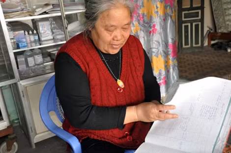 Cuốn sổ ghi chép những vụ tai nạn được bà Liên sơ cứu lên tới hàng nghìn người.