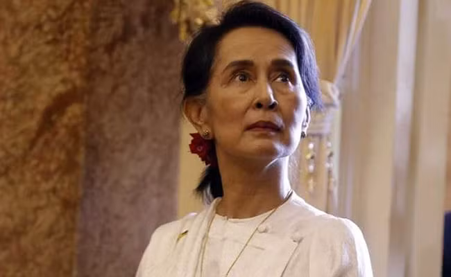Bà Suu Kyi đã bị chuyển đến nơi giam giữ bí mật. Ảnh: NDTV.