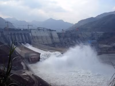 Thủy điện Sơn La sẽ mở 1 cửa xả đáy từ 7h sáng mai 18/8