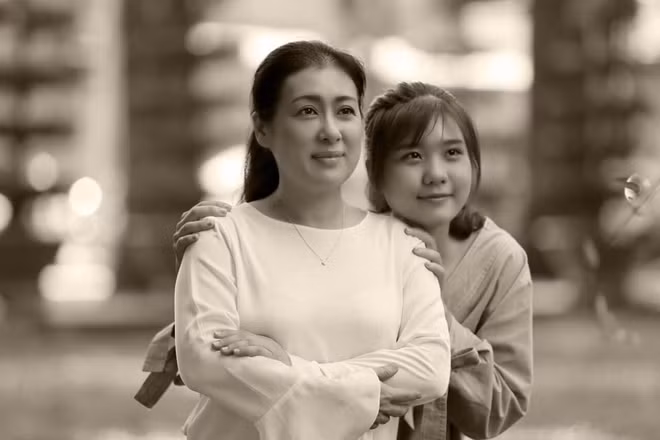 Những khoảnh khắc đẹp về tình cảm cha mẹ với con cái, về gia đình rất xúc động.