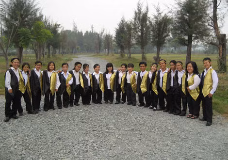 Họ có những chuyến đi chơi ấm cúng cùng nhau.