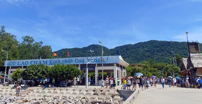 Cù Lao Chàm đã và đang trở thành một điểm du lịch hấp dẫn đối với du khách trong và ngoài nước.