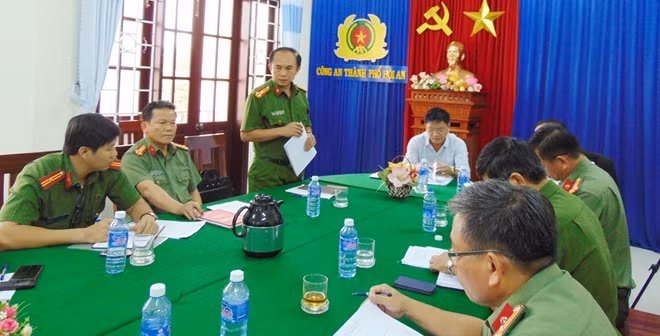 Thượng tá Trần Công Tiết cho rằng công tác PCCC tại khu phố cổ Hội An cần được nâng cao hơn nữa để bảo vệ, giữ gìn nguyên vẹn, lâu dài cho khu Di sản Văn hóa thế giới này.