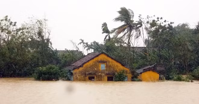 Đợt mưa lũ vừa qua đã gây thiệt hại nặng nề cho người dân Quảng Nam.