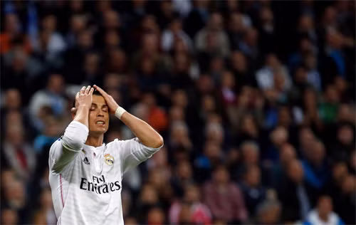 Villarreal (vàng) gây nhiều khó chịu cho Real. Ảnh: Reuters. Villarreal (vàng) gây nhiều khó chịu cho Real. Ảnh: Reuters.