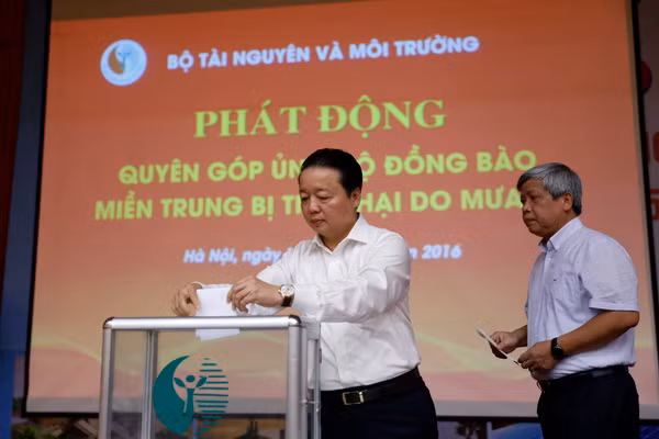Bộ trưởng Trần Hồng Hà phát động đợt quyên góp ủng hộ đồng bào miền Trung