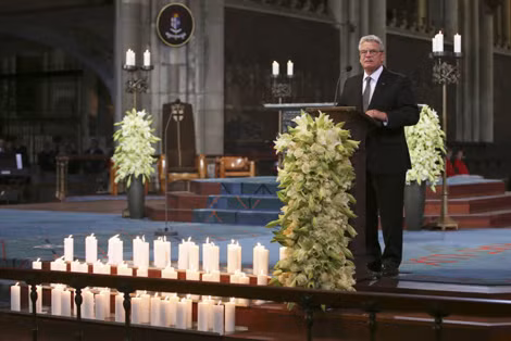 Tổng thống Đức, Gauck phát biểu tại lễ tưởng niệm .