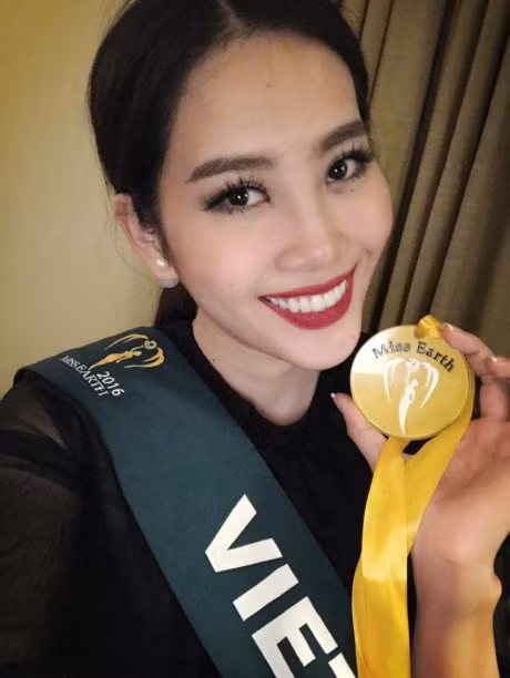 Nam Em tự hào chia sẻ về giải thưởng. Nam Em tự hào chia sẻ về giải thưởng.