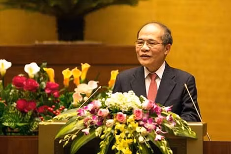 Chủ tịch Quốc hội Nguyễn Sinh Hùng phát biểu tại buổi gặp mặt.
