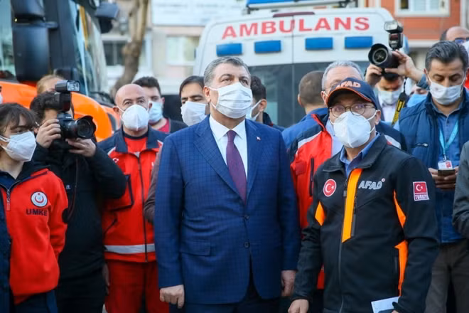 Bộ trưởng Y tế Thổ Nhĩ Kỳ cho biết con số thương vong tiếp tục tăng mạnh. Ảnh: Reuters.