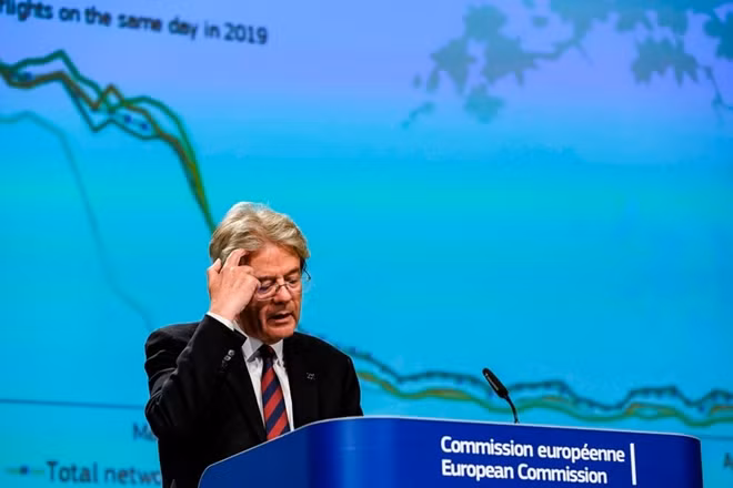 Ông Gentiloni đưa ra hàng loạt dự báo xấy về tình hình kinh tế cực kỳ bất ổn tại châu Âu do đại dịch COVID-19. Ảnh: AP.