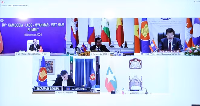 Các lãnh đạo bốn nước tại hội nghị đã nhất trí thông qua "Khung khổ phát triển CLMV".
