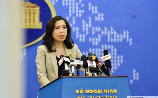 Người Phát ngôn Bộ Ngoại giao Lê Thị Thu Hằng. Người Phát ngôn Bộ Ngoại giao Lê Thị Thu Hằng.