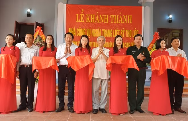 Hội cựu TNXP Việt Nam và Ban Xây dựng 67 khánh thành Nhà công vụ Nghĩa trang liệt sĩ Thọ Lộc